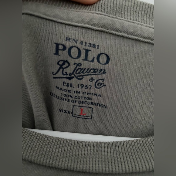Men’s large grey Polo Ralph Lauren crew neck pocket tshirt - Picture 3 of 3